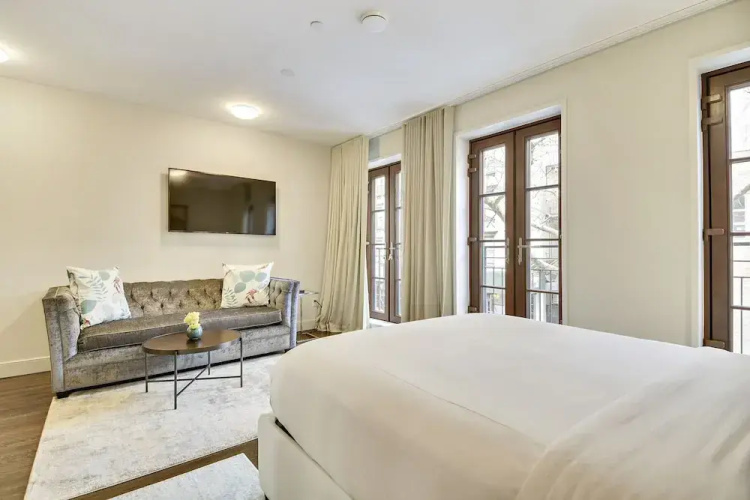 Gramercy Townhouse