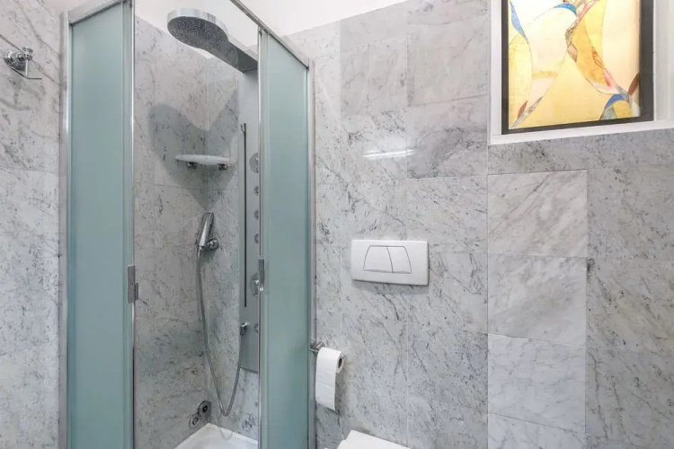 Travel & Stay - Navona 3