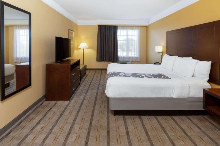 Deluxe Executive Double Suite