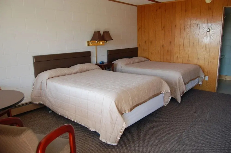 Northwoods Inn LLC