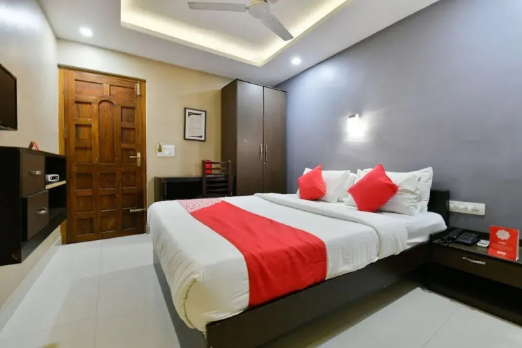 Al Maray by OYO Rooms