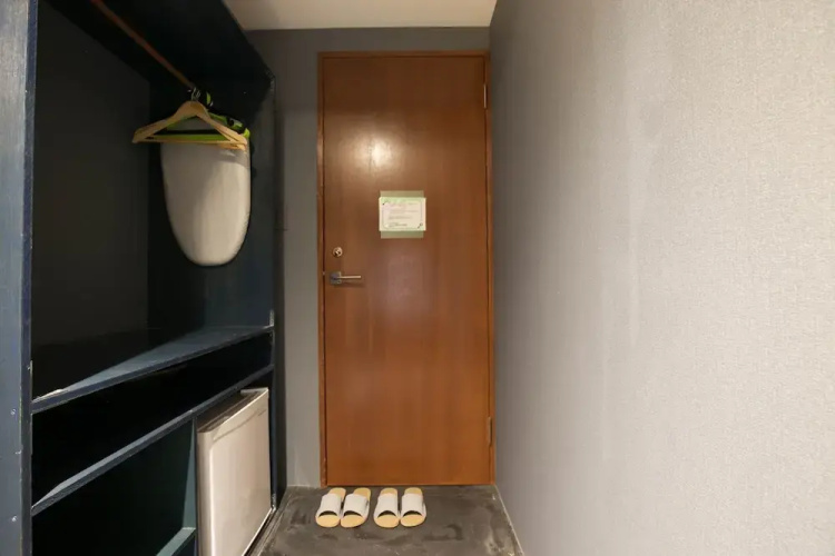 Hakata apartment 2H