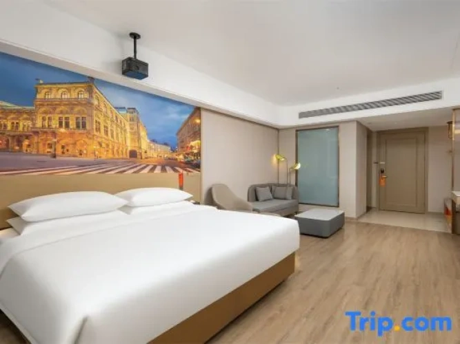 Superior Quadruple Suite with view