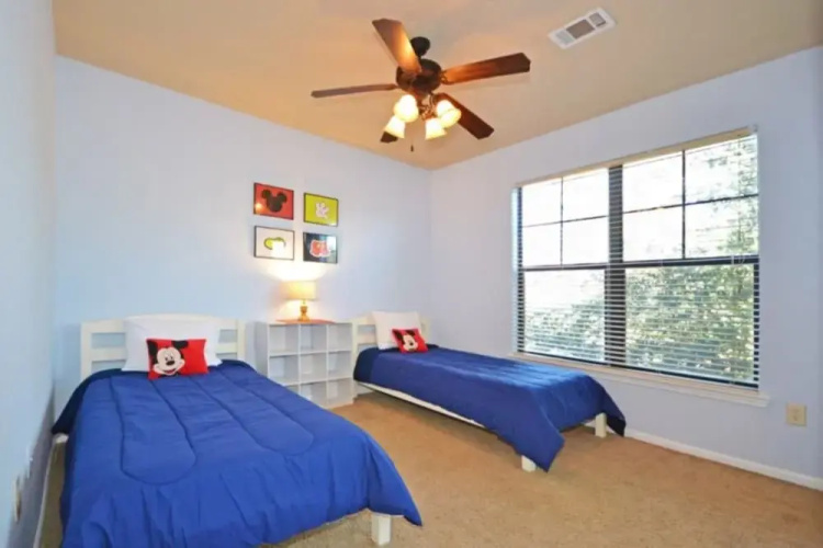Palm View Place 3 Bedroom Condo by RedAwning