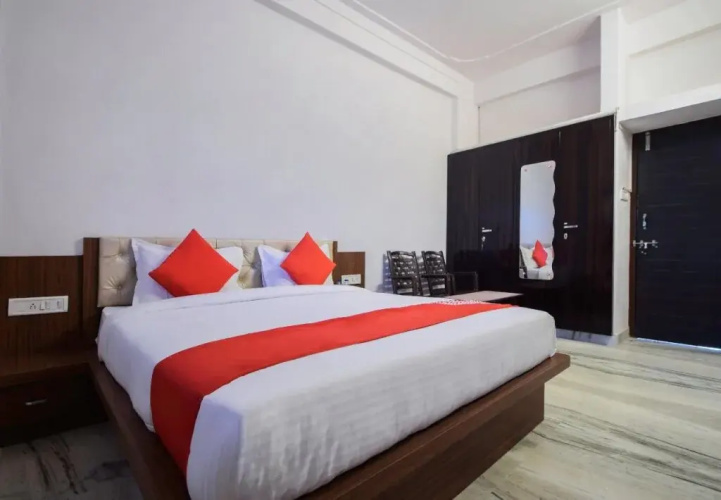 Hotel Moonlight By OYO Rooms