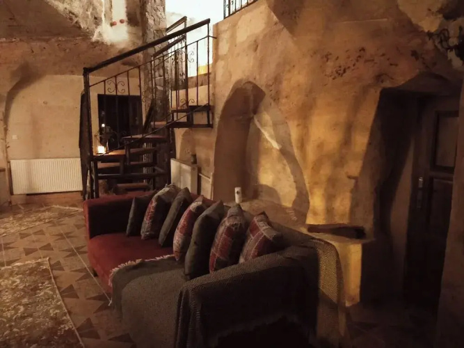 Deep Cave House