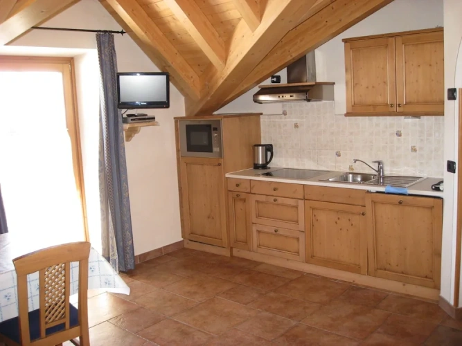 2 Bedrooms Apartment