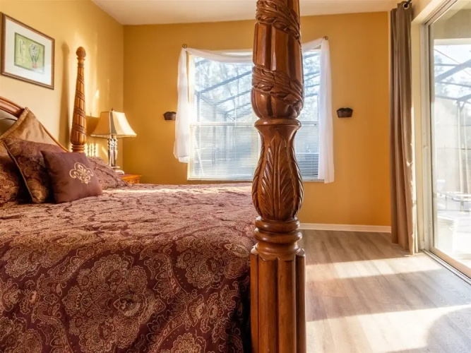 7 Bed 8535
