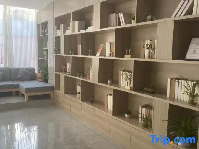 Tangerine Boutique Hotel