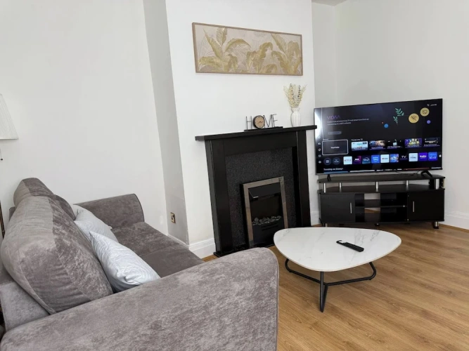 3 Bedrooms Cottage with garden view