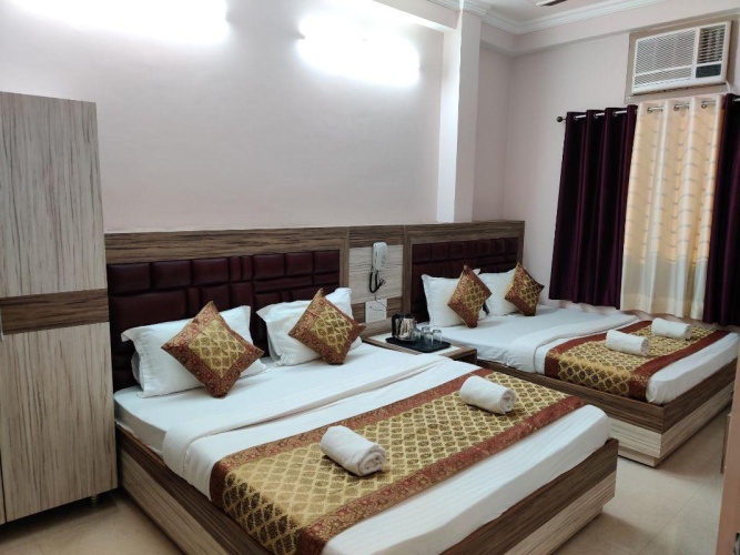 Deluxe Quadruple room