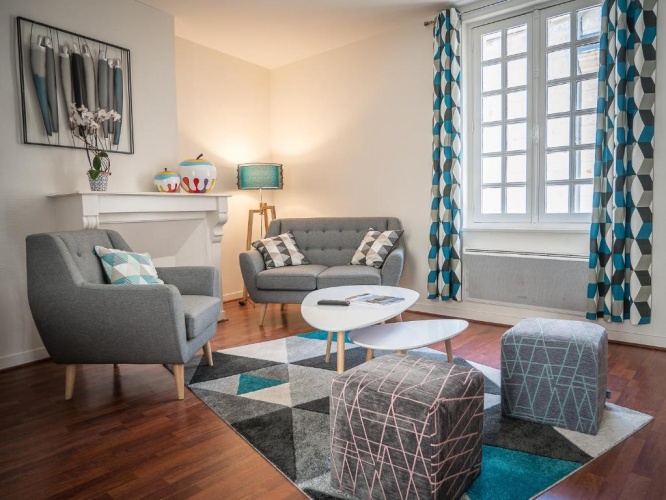 3 Bedrooms Apartment