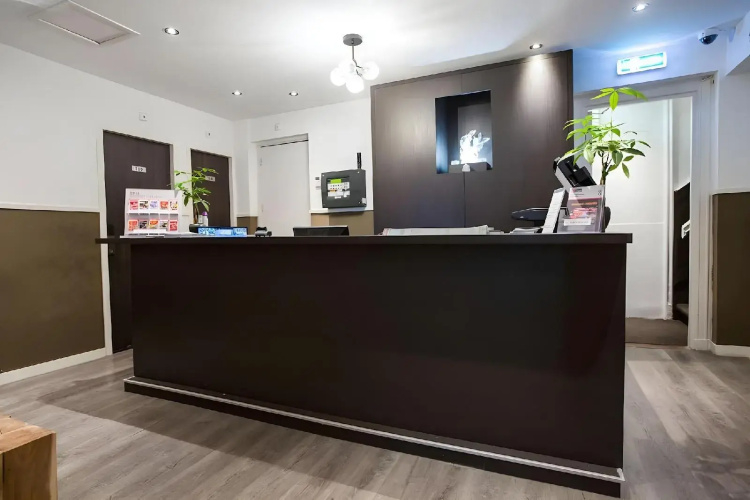 Hotel Manofa