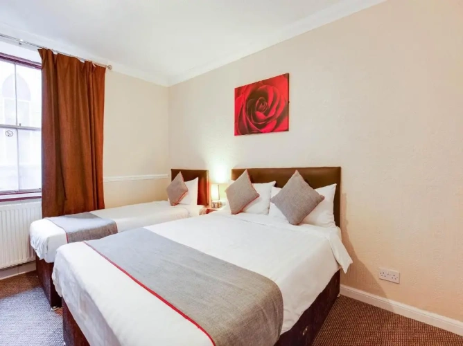 Standard Twin room