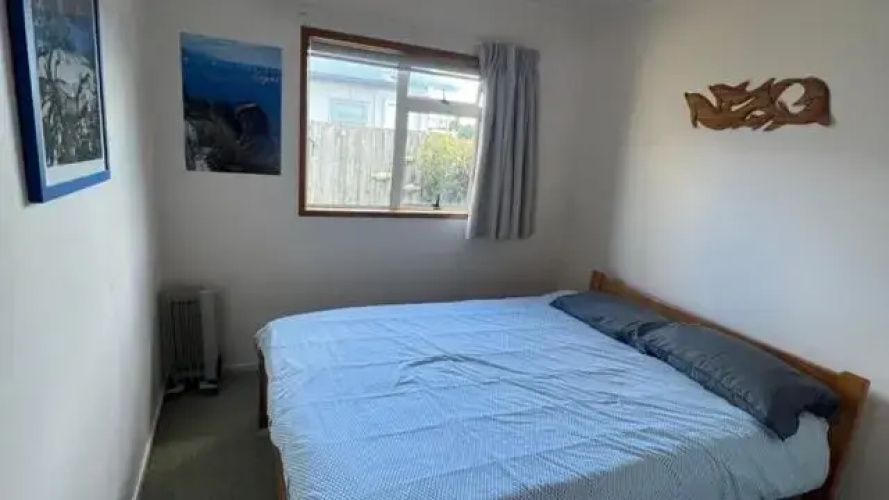 Baskervilla - Whangamata Holiday Home