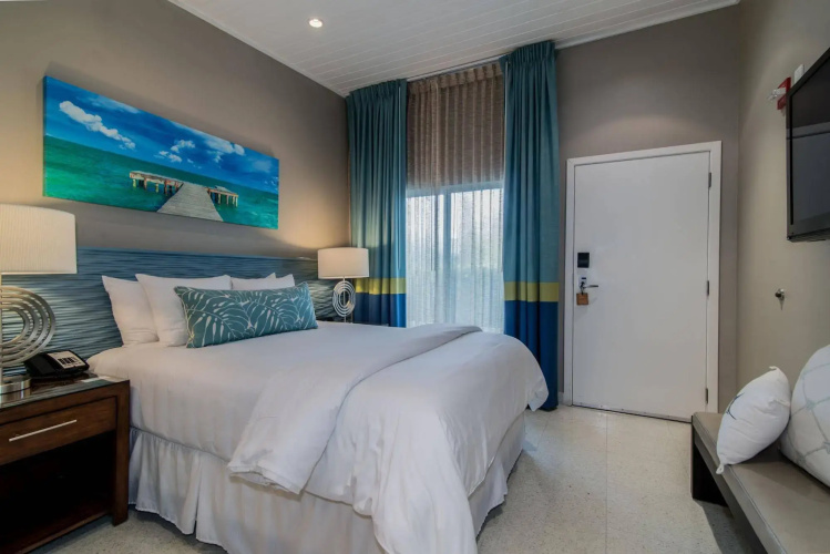 Orchid Key Inn - Adults Only