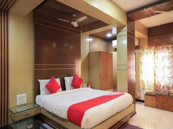 Hotel Rahul by OYO Rooms