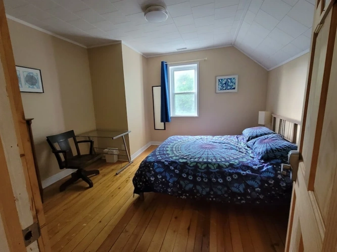 Comfort room