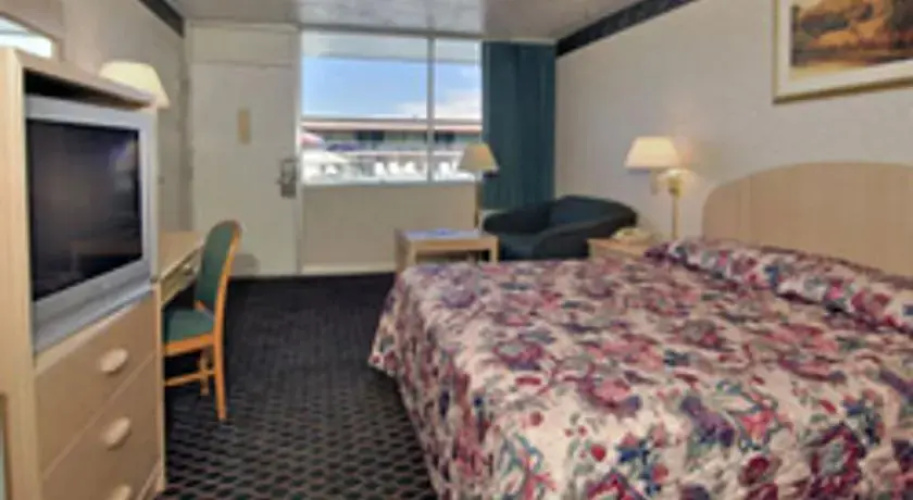 Travelodge Lynchburg