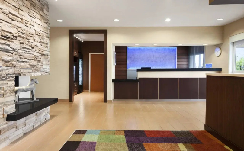 Fairfield Inn & Suites Lansing West