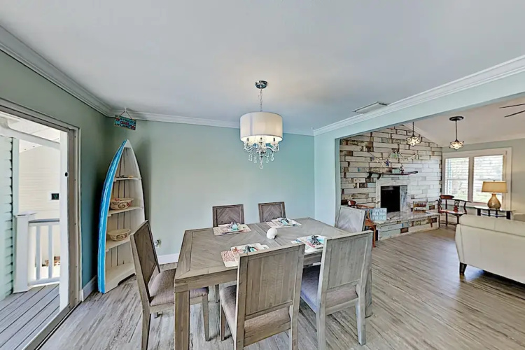 408harbd 3 Bedroom Home