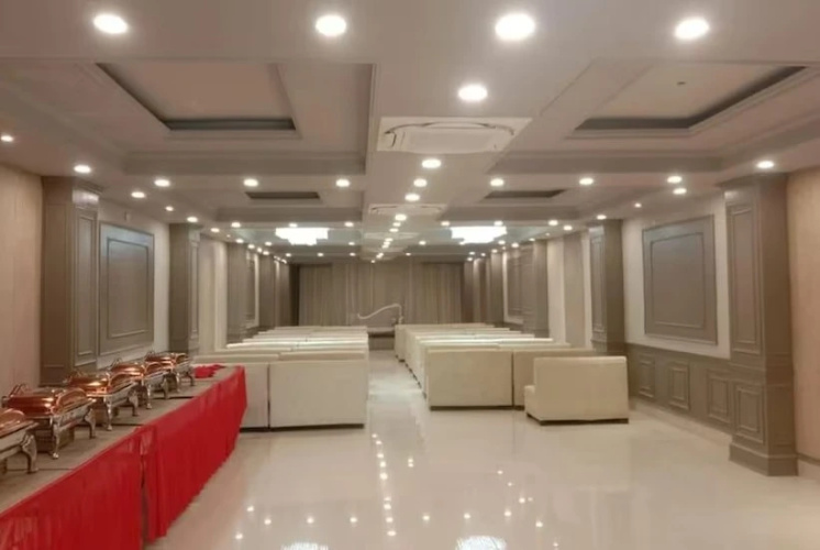 Hotel Hirapanna