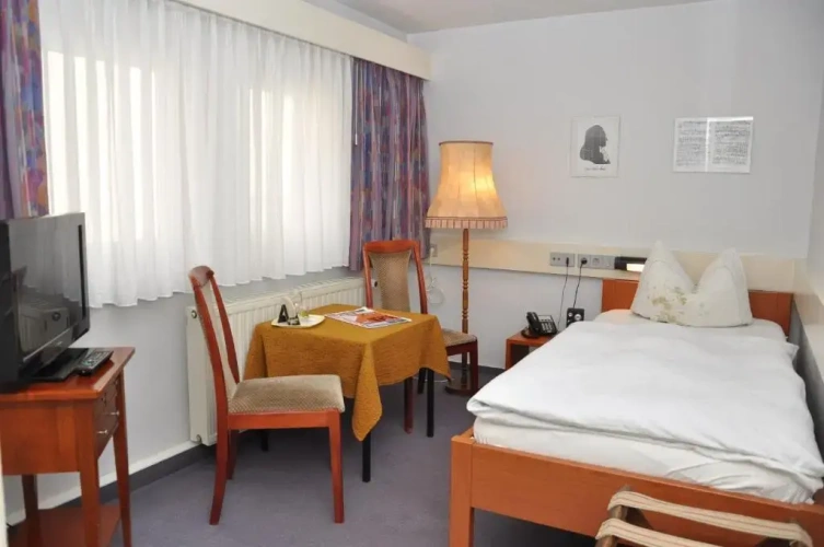 Standard Single room