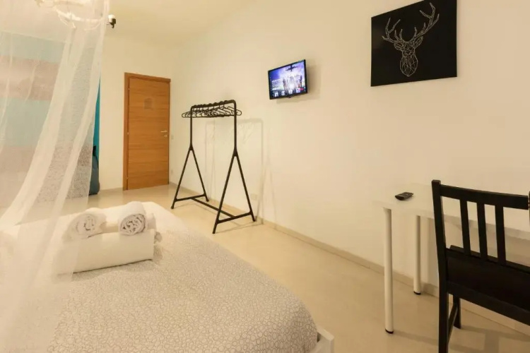 Rizzo St. Peter Apartment