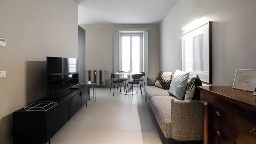 2 Bedrooms Apartment