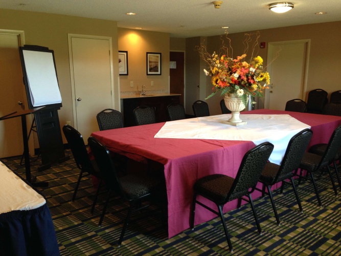 Surestay Plus Hotel By Best Western Roanoke Rapids I 95 photo 20