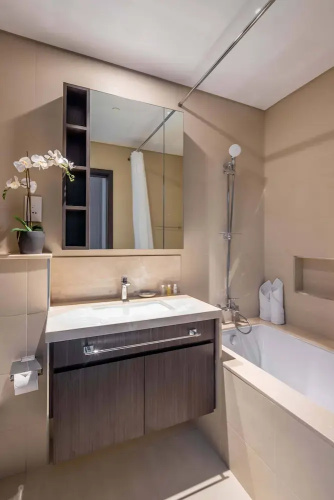 Silkhaus Elegant Pad With Balcony Pool Gym