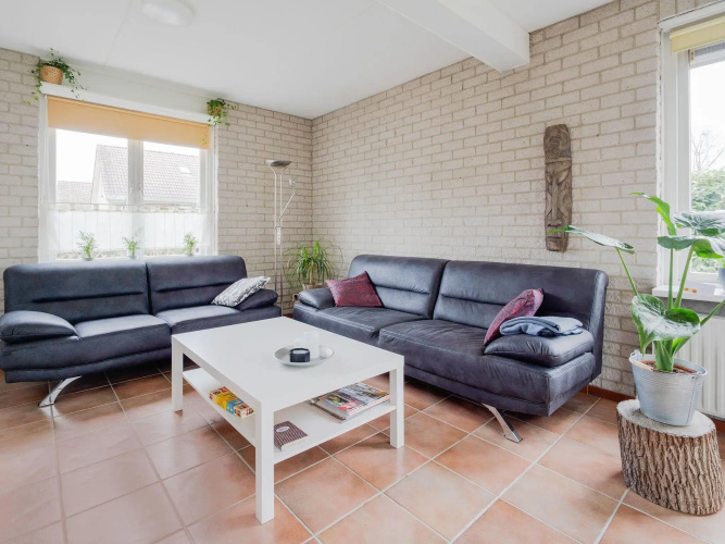 Lush Bungalow in Beek Gem Montferl& with Hot Tub