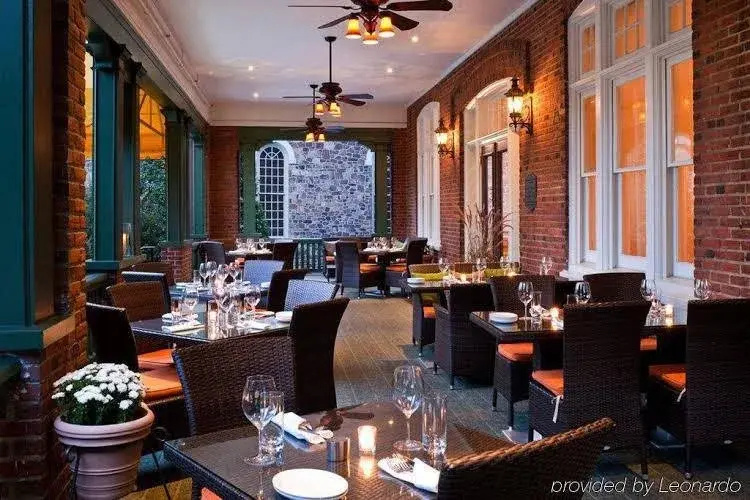 Wayne Hotel