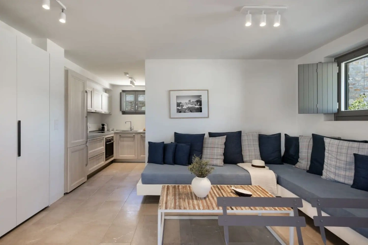 1 Bedroom Apartment beachfront
