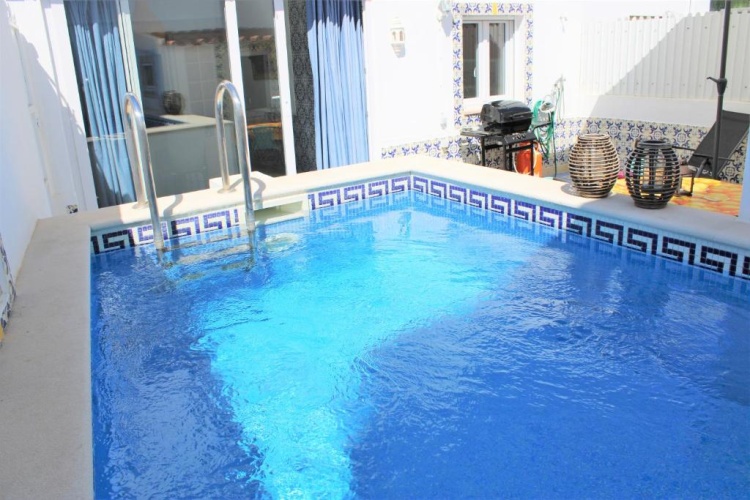 2 Bedrooms Double Villa