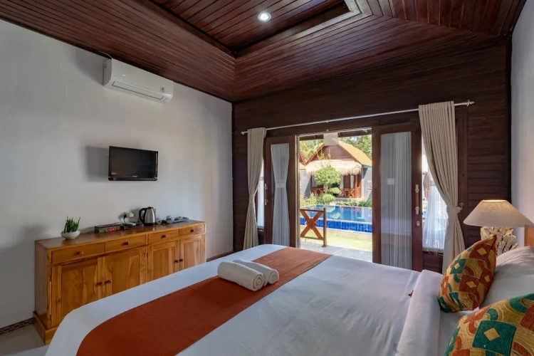 Standard Double room with balcony and with pool view