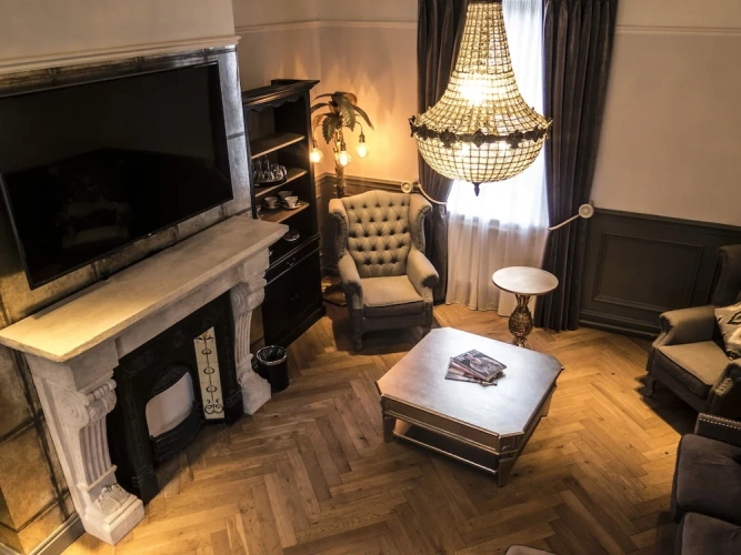 3 Bedrooms Executive Suite