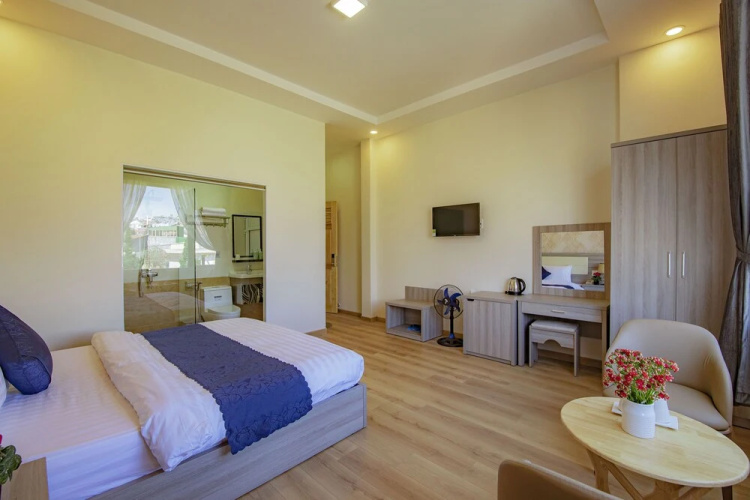 Khanh Uyen Hotel