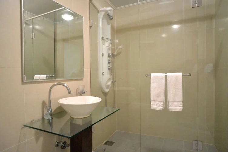2 Bedrooms Suite with ocean view