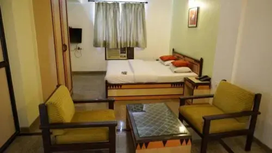 Pioneer Hotel
