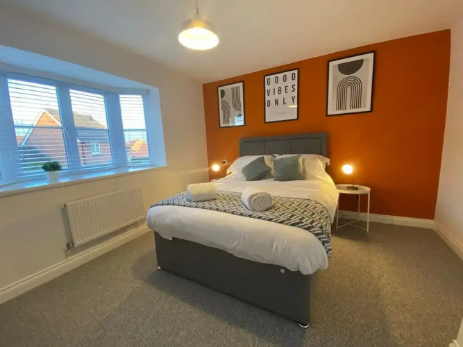 Host Stay Bluebell Close