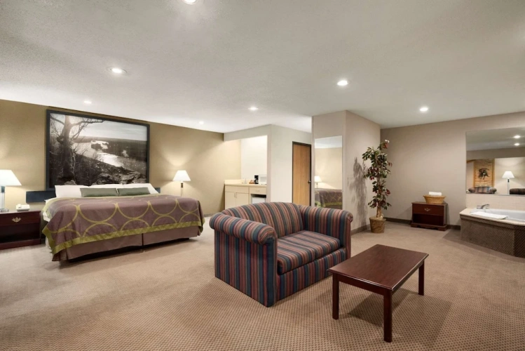Deluxe Double Suite with balcony