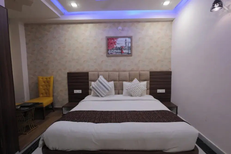 Hotel Srg Inn