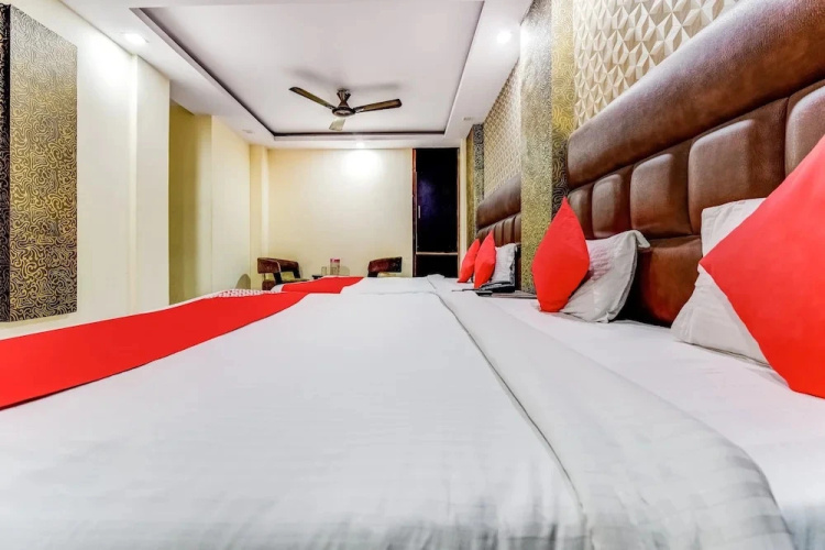 Hotel Priya Palace