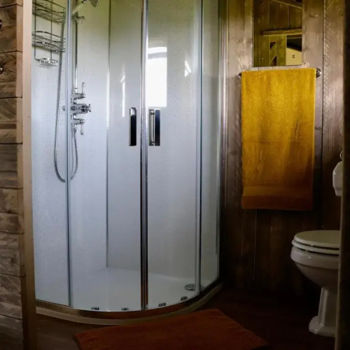 Brackenhill Glamping - Safari Tent with Hot Tub