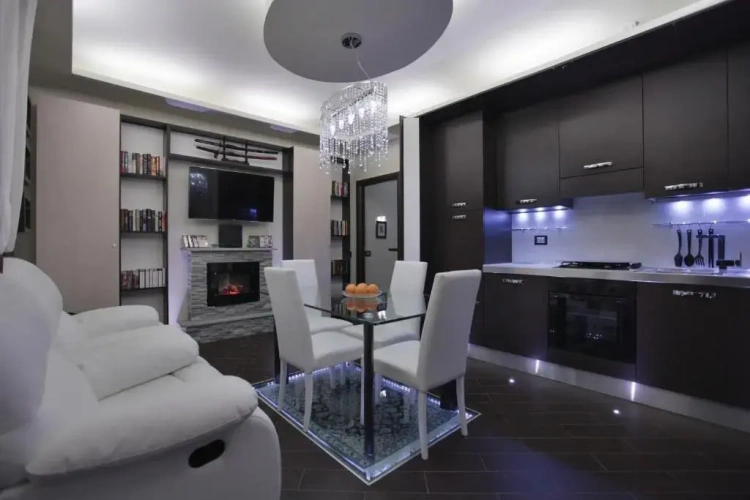 2 Bedrooms Apartment