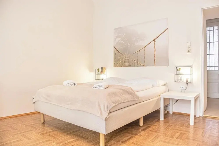 Cozy 1BR Apt Great for Long Stays