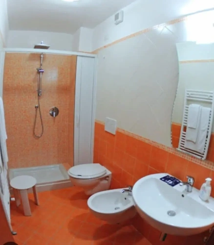 Standard Triple room with balcony