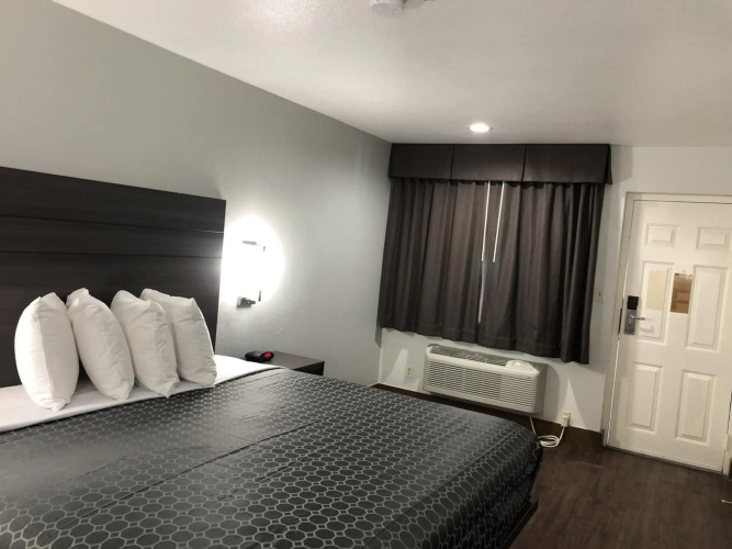 Rodeway Inn San Antonio I-10 East