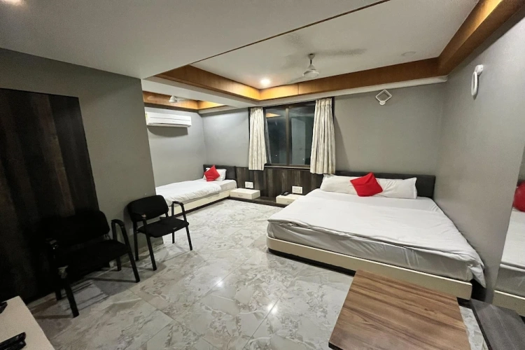 Deluxe Triple room